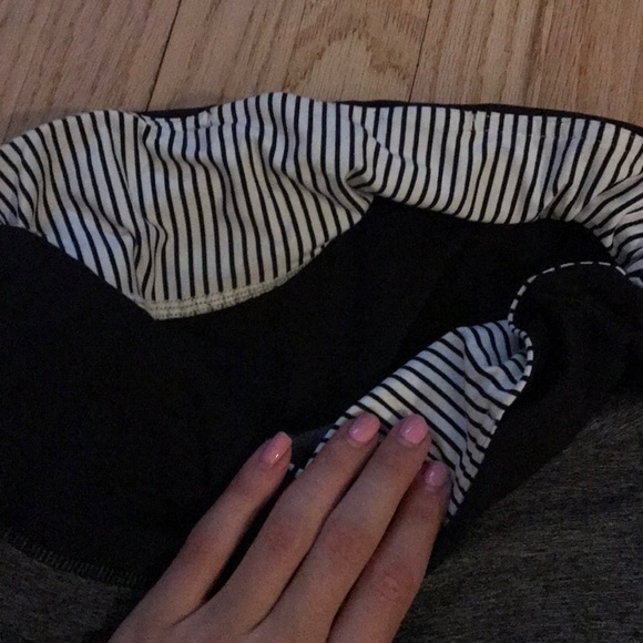 Lulu lemon cropped pants - Picture 4 of 4